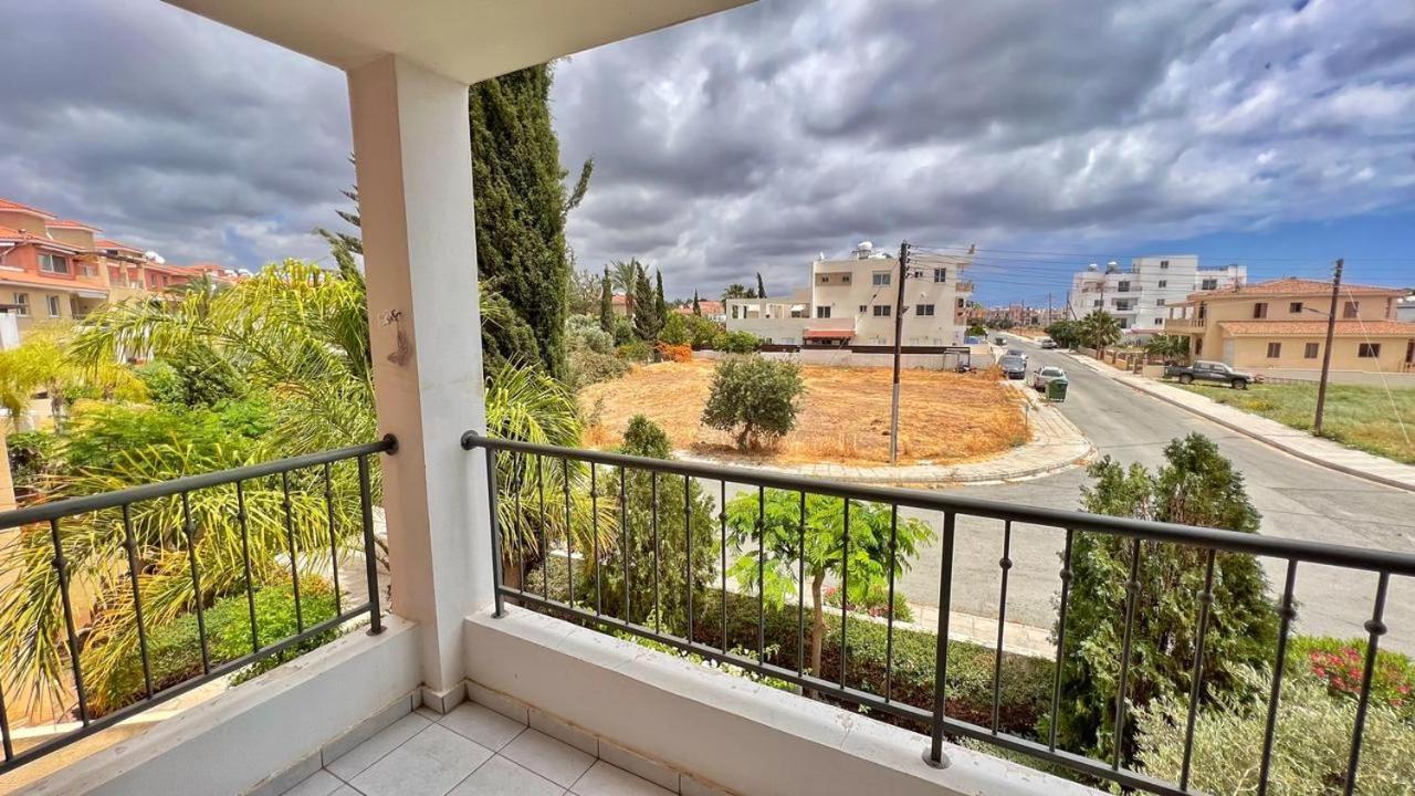 Anthea Gardens - Cosy Condo Пафос Екстериор снимка